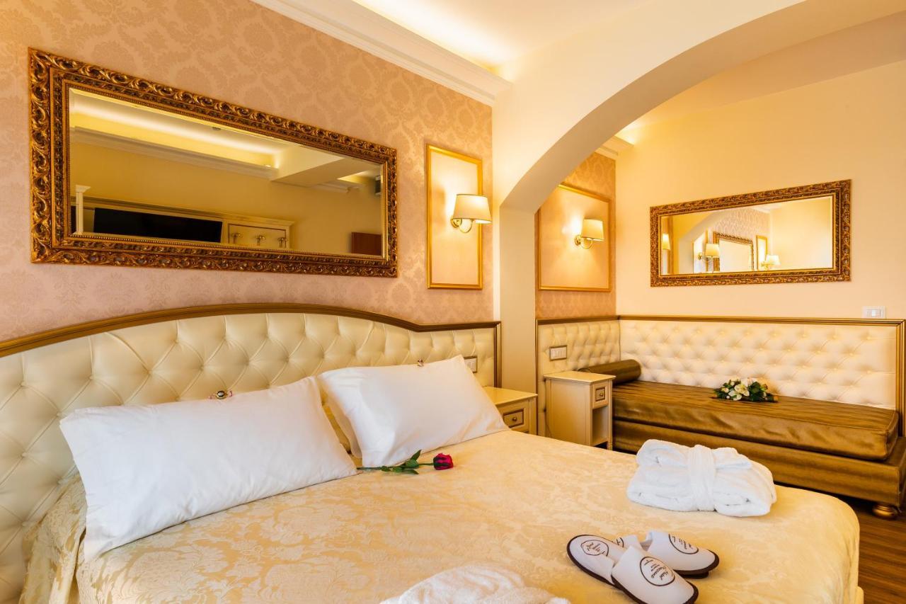 Hotel Mazzanti Milano Marittima Exterior foto
