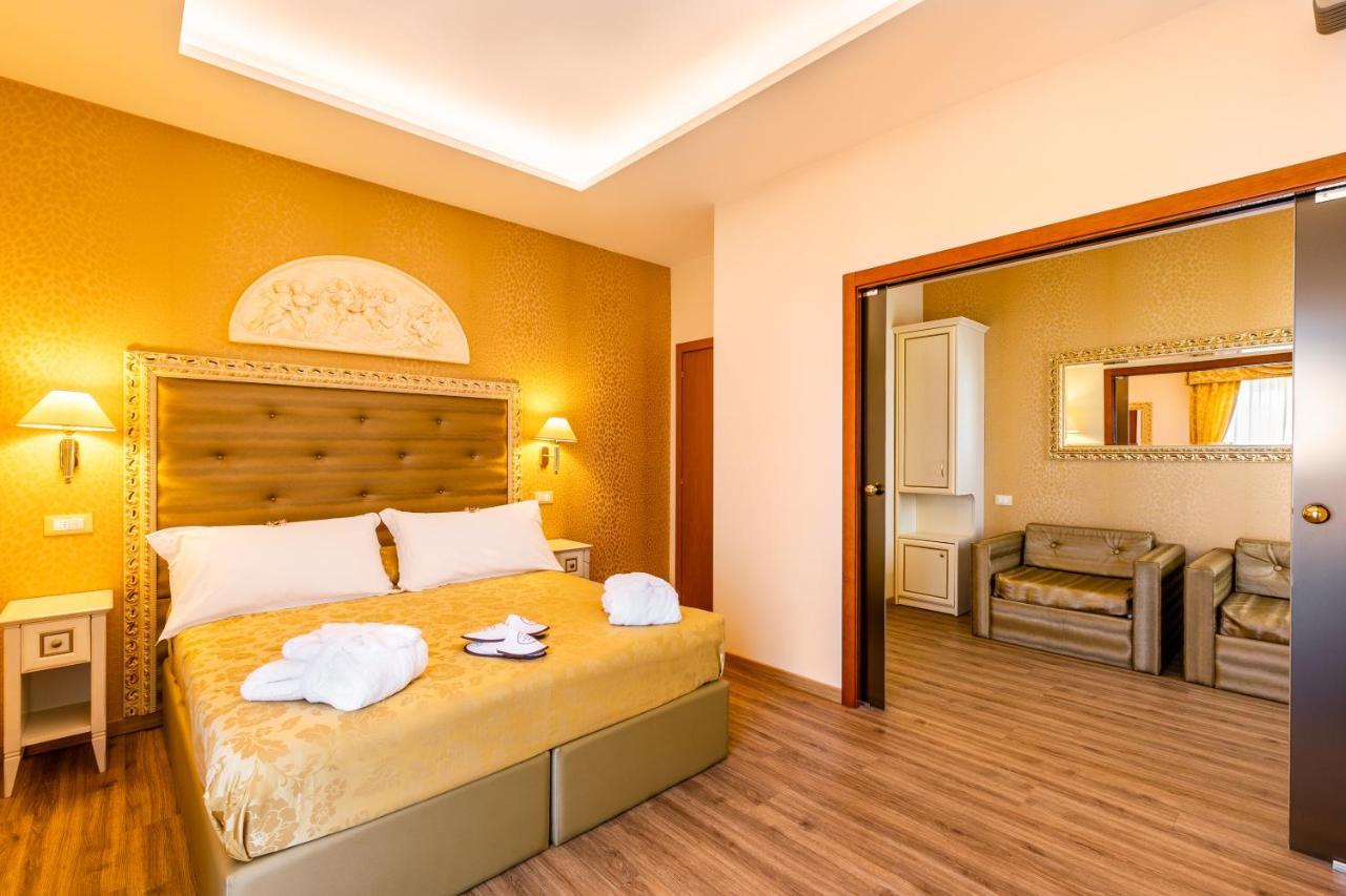 Hotel Mazzanti Milano Marittima Exterior foto