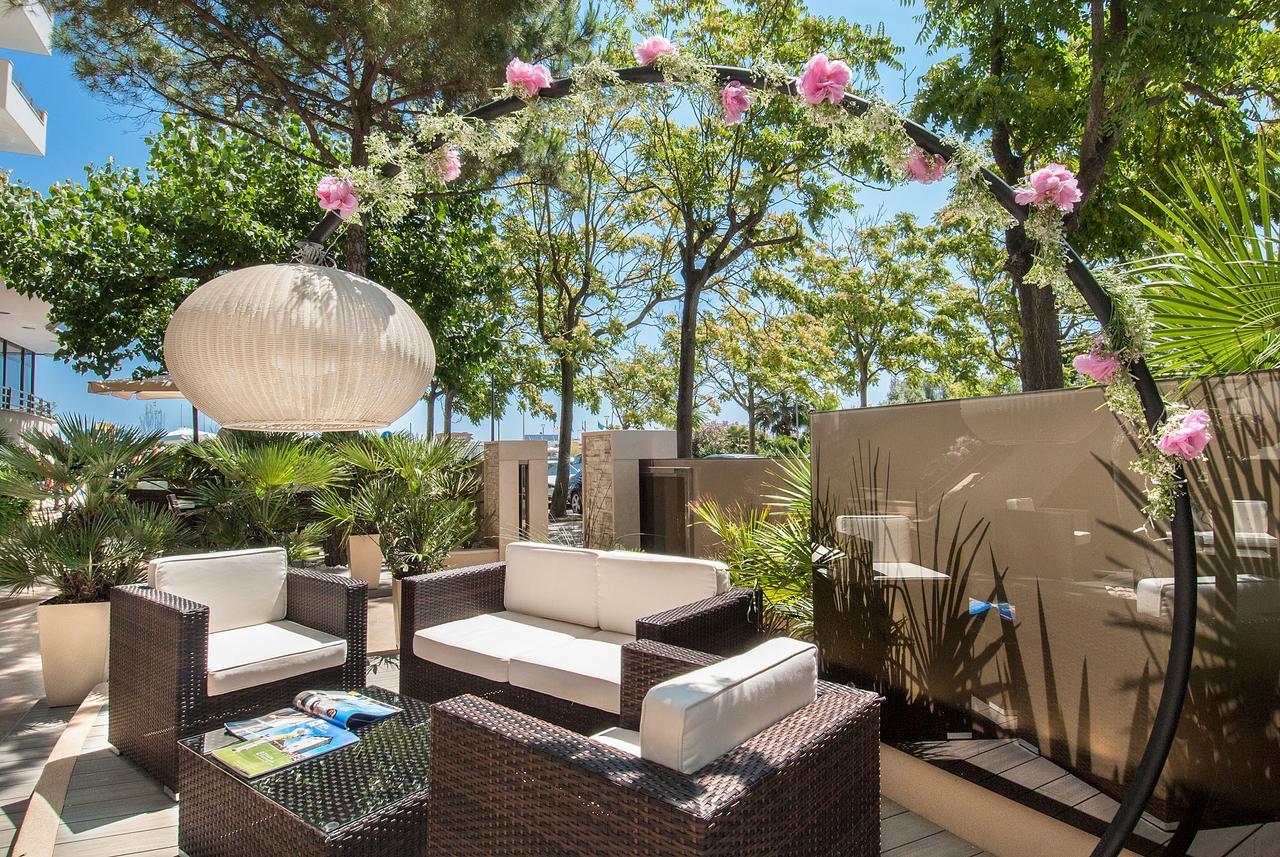 Hotel Mazzanti Milano Marittima Exterior foto